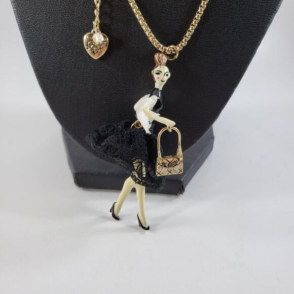 100% Authentic  Rare vintage Betsey Johnson. - Picture 3 of 4